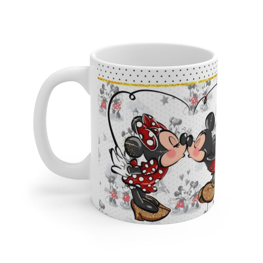 Classic Cartoon Couple Kissing Mug | Love Coffee Mug 11oz