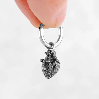 Popular Retro Stainless Steel Heart Shape Viking Earrings Nordic Teen Amulet Jewelry Earrings Biker Party Accessories Unisex