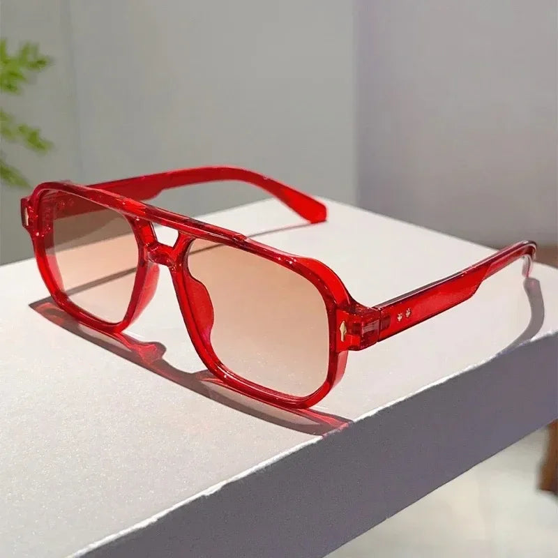 2025 Retro Unisex Sunglasses 😎 Vintage UV400 - Trendy Square Shades