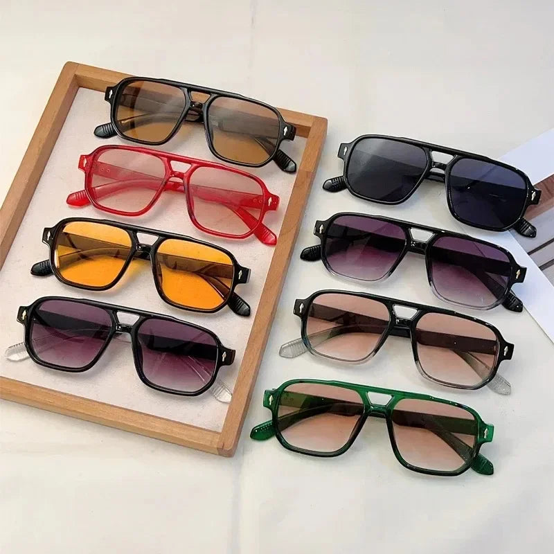 2025 Retro Unisex Sunglasses 😎 Vintage UV400 - Trendy Square Shades