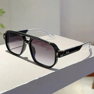 2025 Retro Unisex Sunglasses 😎 Vintage UV400 - Trendy Square Shades